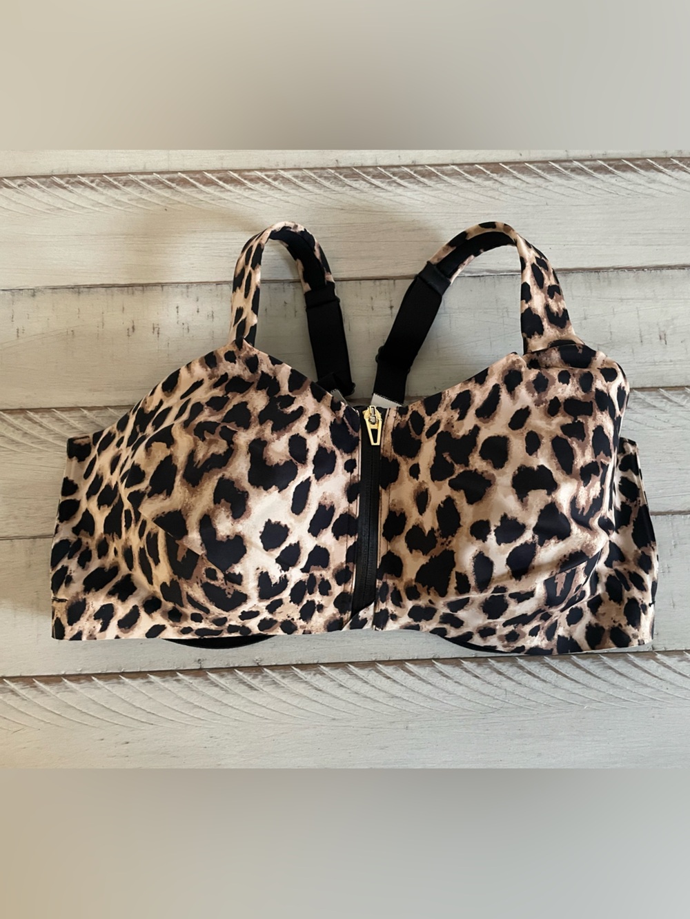 Victoria’s Secret Knockout Leopard Sports Bra